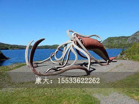 squid-sculpture-1910476__340.jpg