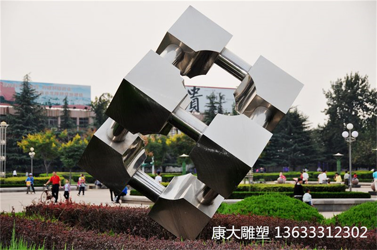 方圓不銹鋼雕塑 (1).jpg