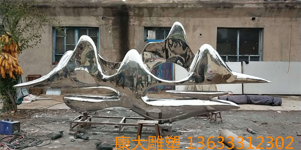 假山雕塑 (1).jpg