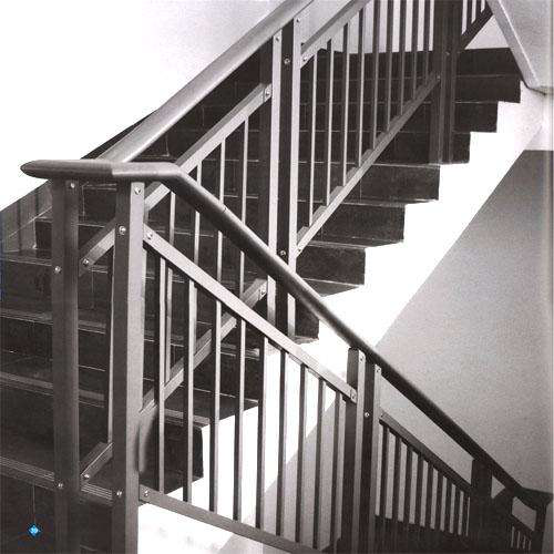 樓梯扶手1.png