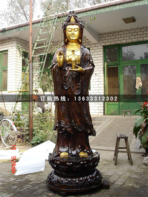 2米站观音.jpg
